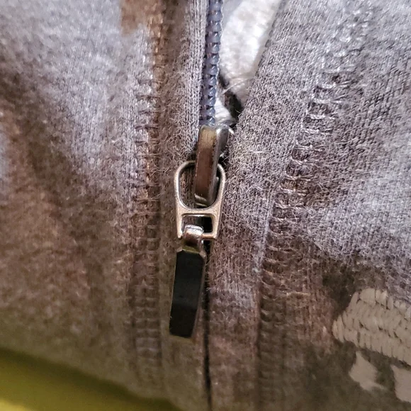 Romeo & Juliet couture hoodie - Picture 12 of 12